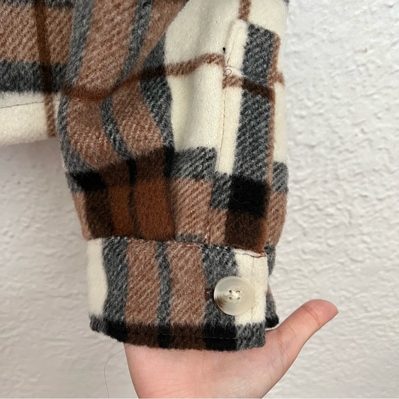 Blank NYC Plaid Cropped Shacket Shirt Jacket in All The Best Size Small - Picture 9 of 15